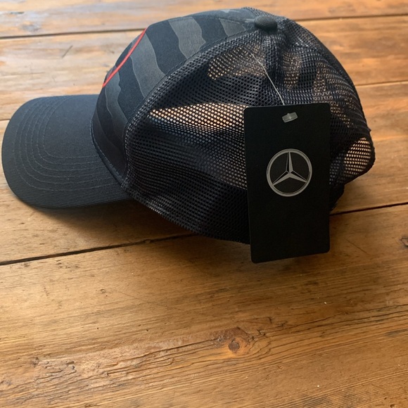 Mercedes Benz Stars and Stripes Mesh Cap - Picture 2 of 5